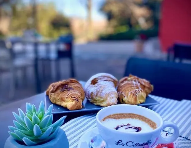 La Casina Rossa Гостевой дом